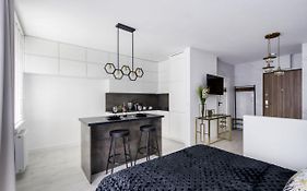 Good Time Apartment